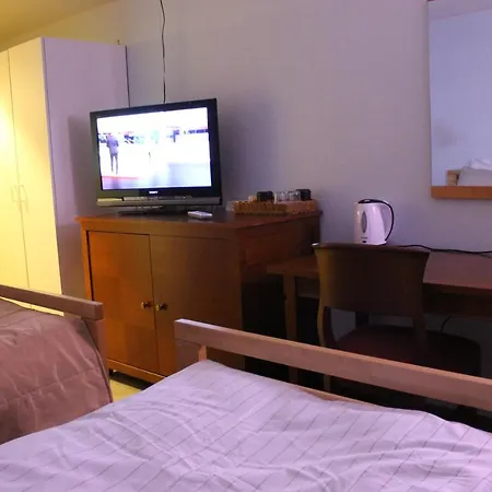 Patruuna Hotel *