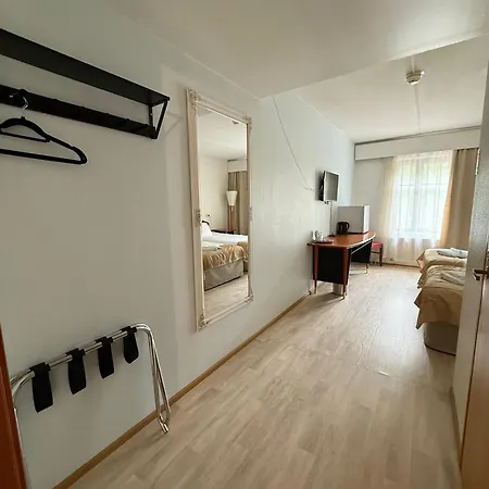 Hotel Patruuna *